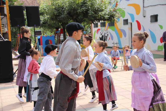 Euskal dantzek harrobia dute 59 1567950071818