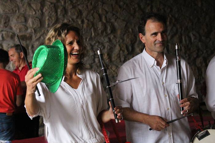 Jaietako egun handia ospatzen ari dira Asteasun 2 1467203256100