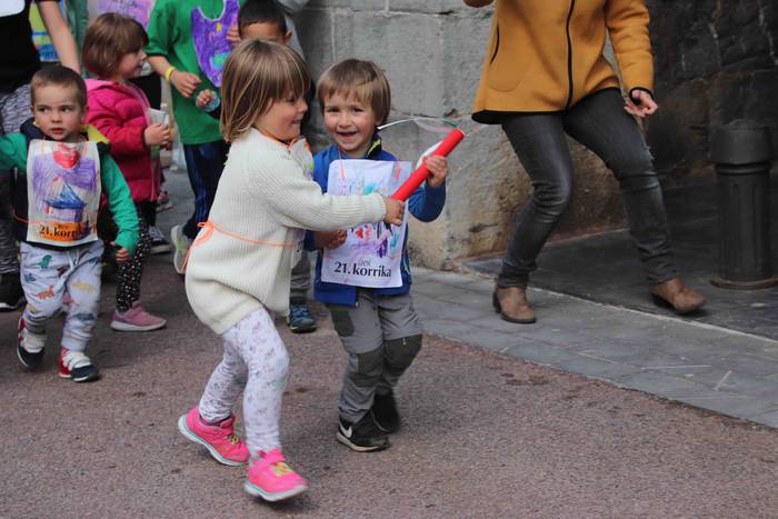 Korrikaren erritmora Alkizan 24 1555081377855