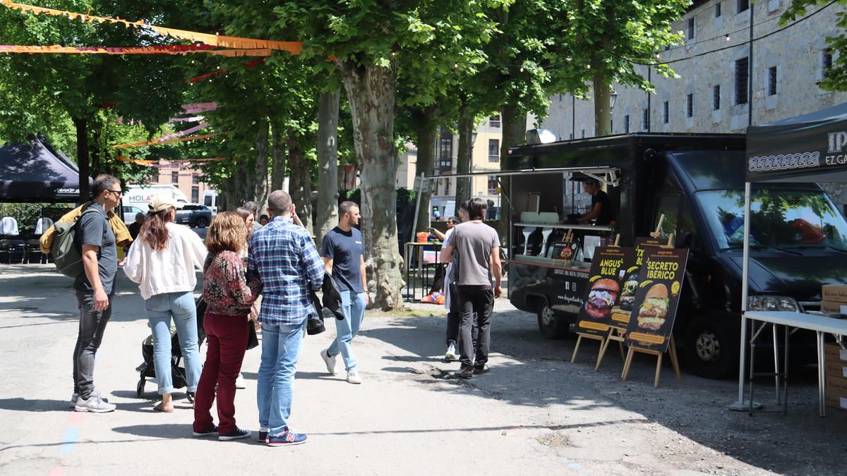 Bertako Haragien Azokan postua jartzeko izena eman daiteke