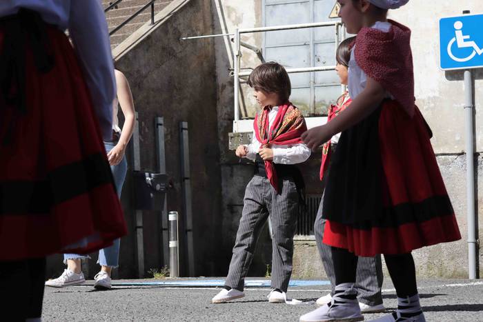 Dantzari eguna ari dira ospa 26 1652614048867