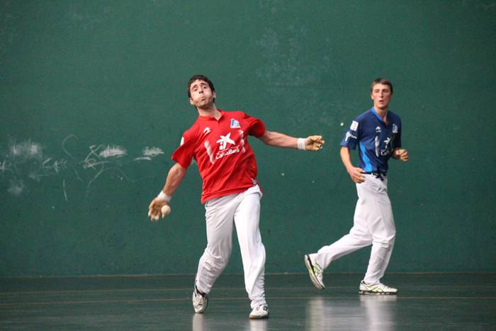 Herriko semea bultzatzen 23 1472060805292