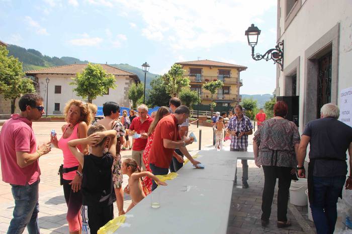 Aparrez busti dira Leaburun 21 1530444589662