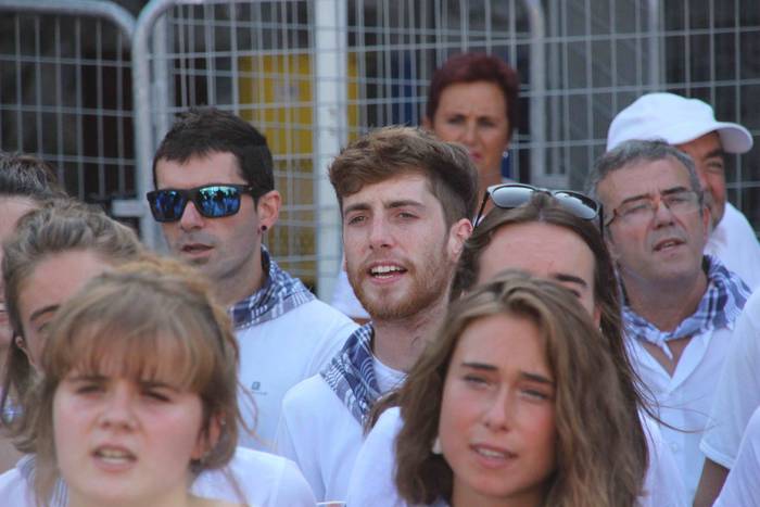 Bero sargoria, sagardoz bust 73 1532982521074