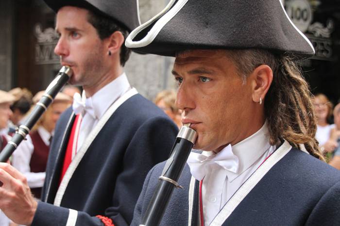 Santuek eta dantzariek poztu 77 1498312599348