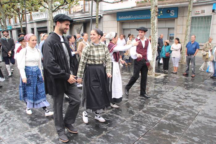 Udaberri Dantza Dezagun Tolo 41 1504963207598