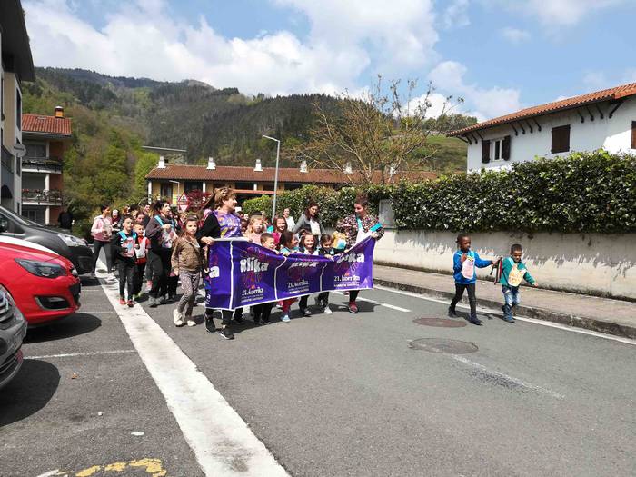 Korrika Txikia egin dute Ika 9 1555079779126