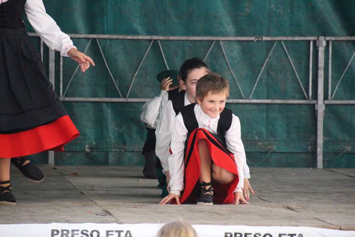 Dantzak bete du plaza 35 1473599958437