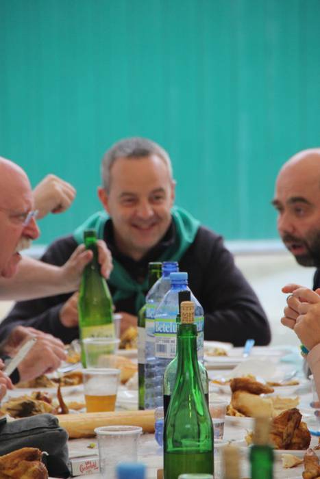 Bazkaria, dantzatu eta abest 9 1508689125834