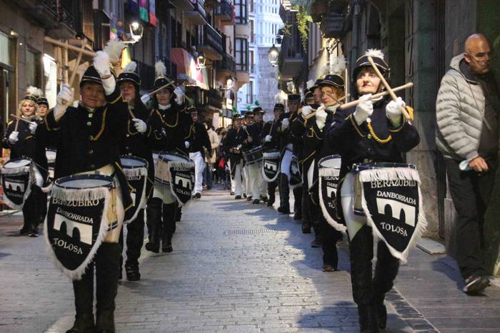 Berazubiko danborrak atera d 45 1645904161927