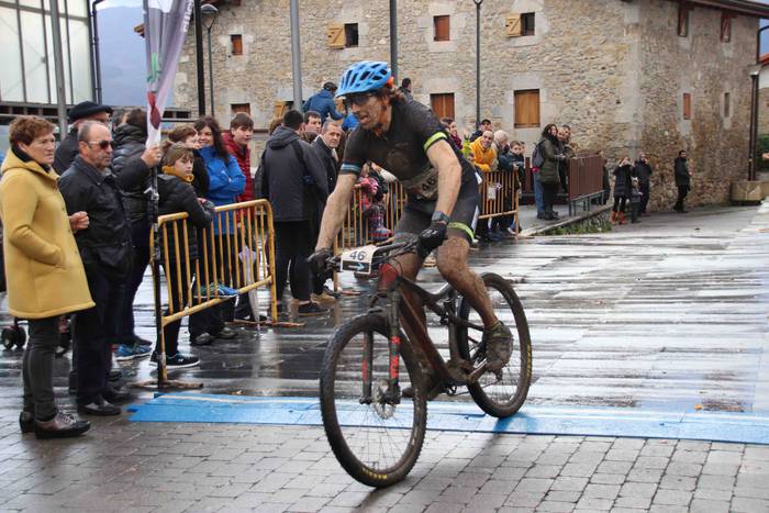 Eneko Gurrutxaga, Adunan ira 64 1574532610022