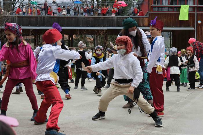 Inauteriak 22, eskolak 25 1645963558070