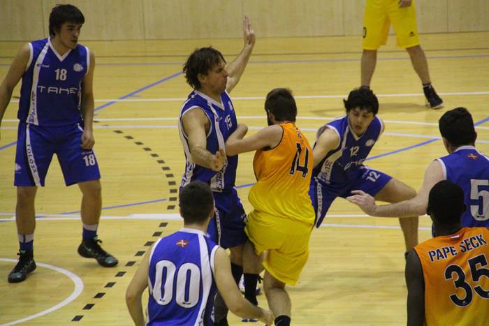 take vs pielagos 2015 3 1450099802123