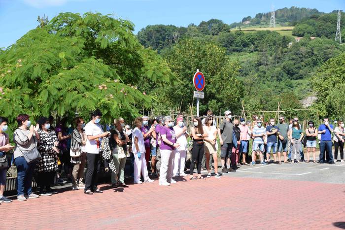 Zerbitzu publikoen aldeko mo 3 1593257972002