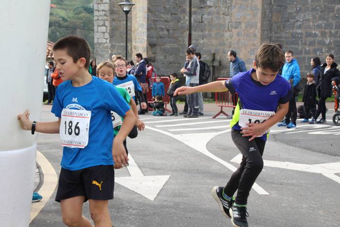 Estutu txikia arnasari  25 1478951508077