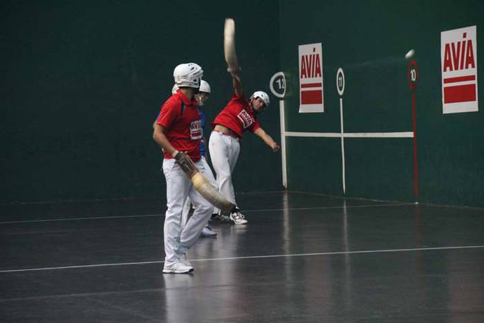 ZESTA PUNTA ELOLAREN OROIMEN 33 1512735456028