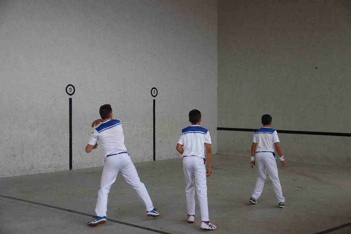 Txikiek pilotari handiak dir 24 1565875083555