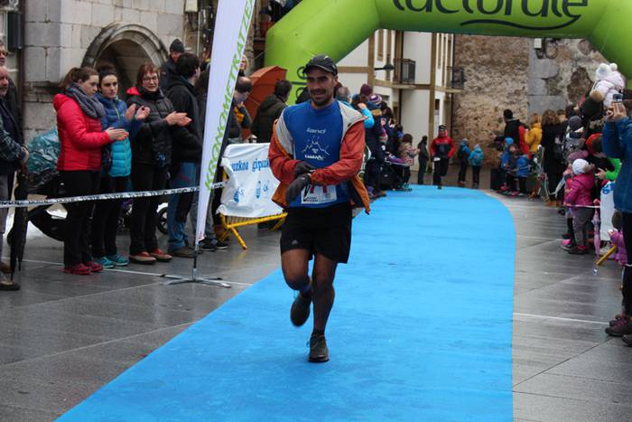 Jokin Lizeaga eta Veronica D 86 1517771739414