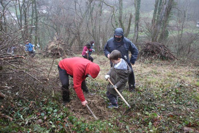 Planeta hemen hasten delako 10 1612615726342