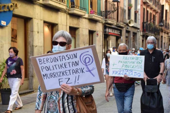 Zerbitzu publikoen aldeko mo 37 1593257992265