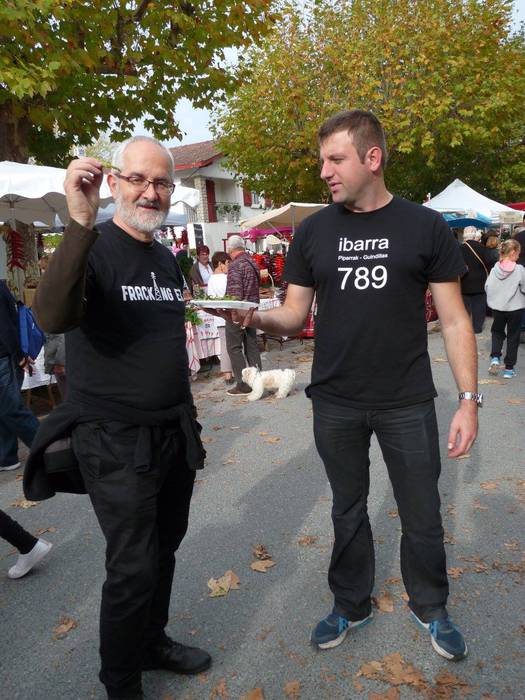 ezpeletako azoka 2015 7 1445878870628