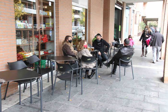 Tabernek eta terrazek bizia  1 1607787790053