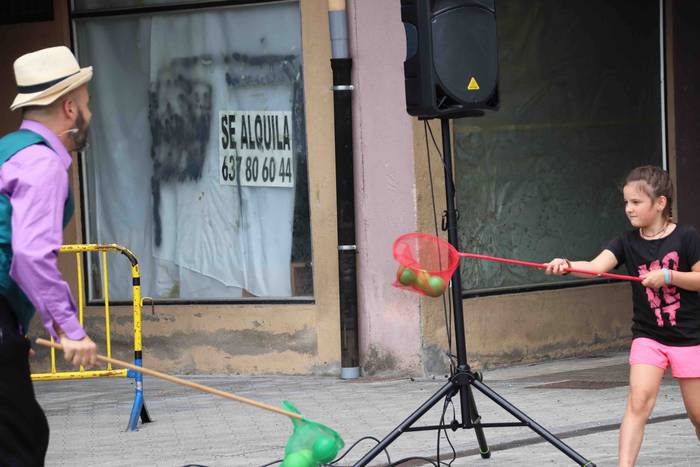 Malabareak eta akrobaziak na 18 1562507116222