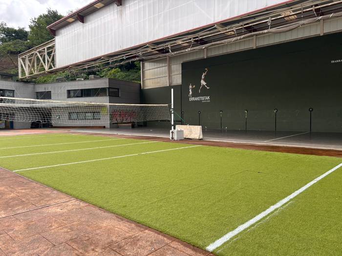 Dagoeneko erabilgarri dago Ibarrako boleibol zelaia