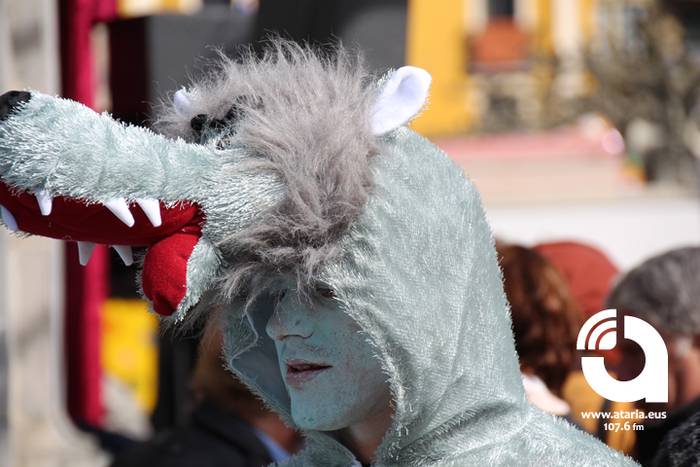 Irudimenak gainezka egin du 162 1488128199998