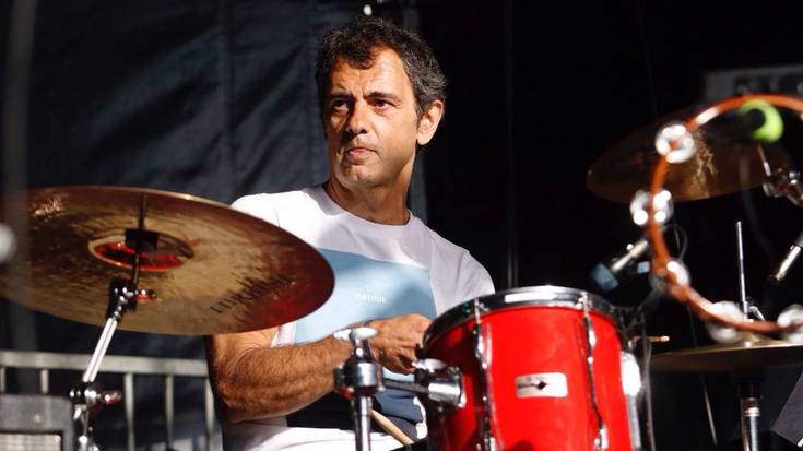 Mitxel Longaron bateria jotzailea hil da