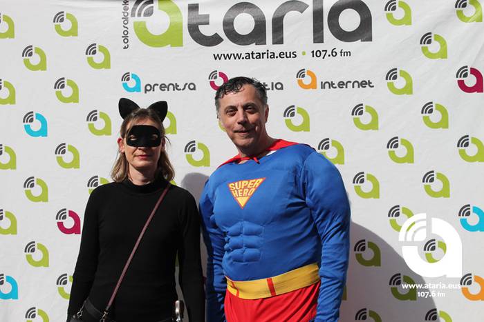 Photocoll-ean jartzeak saria 20 1488129992703