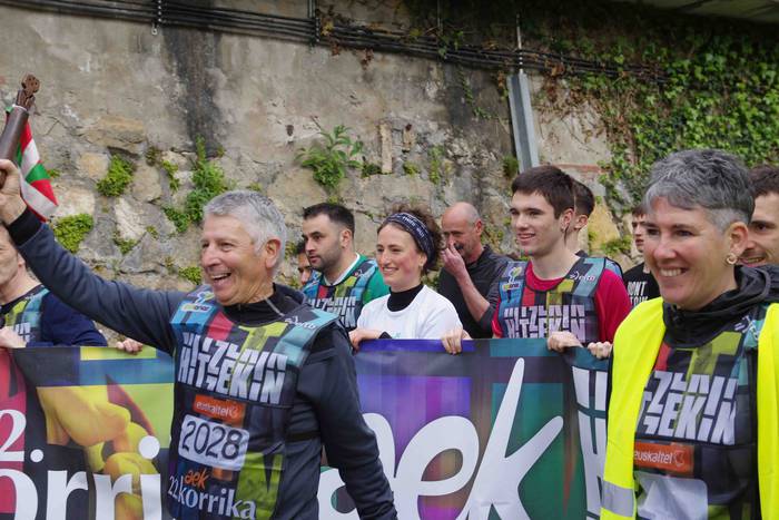 korrika, furgonetatik, Anoet 29 1649421137832