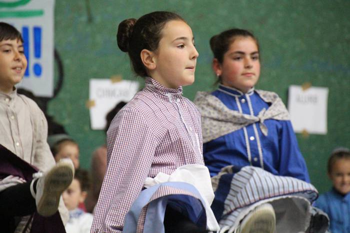 Dantzari txiki eguna anoetan 36 1463914952561