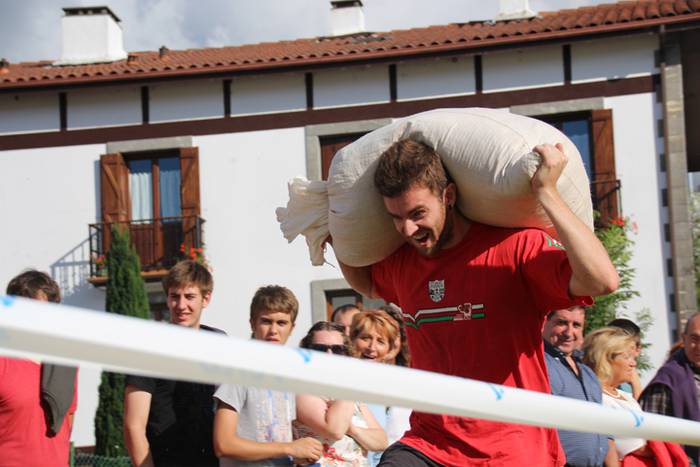 Festa jartzen gazteak nagusi 110 1499019835082