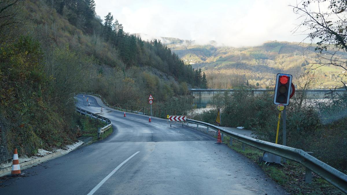 Trafiko eragozpenak Ibiur urtegiko lanak direla-eta