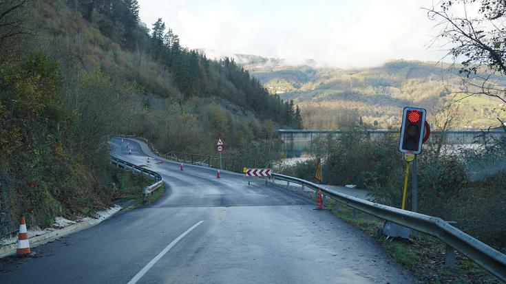 Trafiko eragozpenak Ibiur urtegiko lanak direla-eta