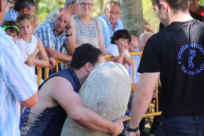 Festa giroa Santamañan 25 1468781714163