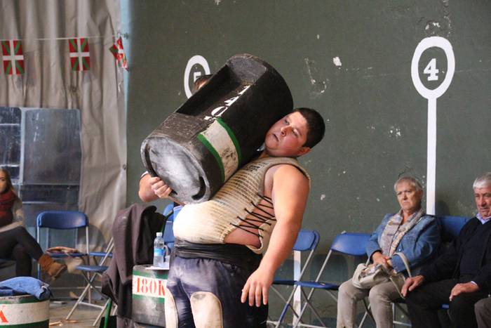 Erakustaldia, amaiera borobi 76 1506885588012