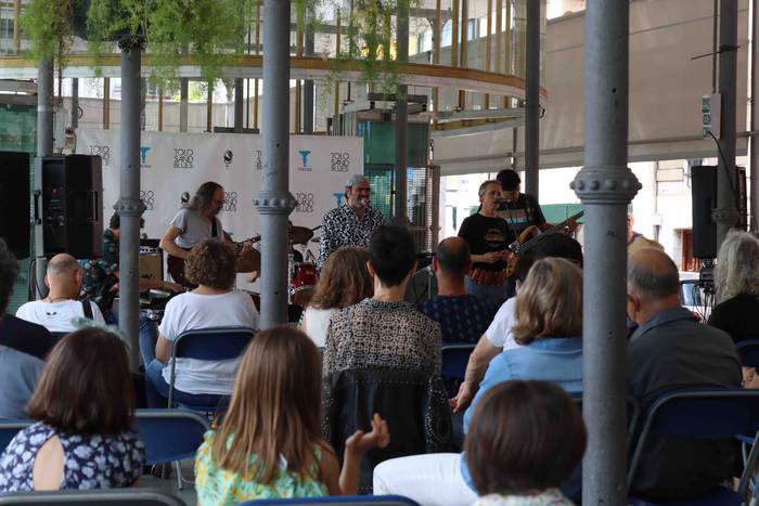 Zerkausia girotu du blues mu 1 1625400305487