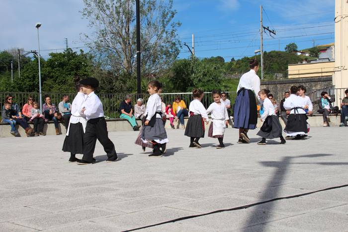 Suziria lehertzearekin bater 24 1494695667055