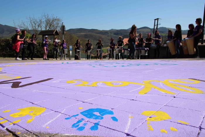 Eskuz esku morez margotu dut 31 1553963609221