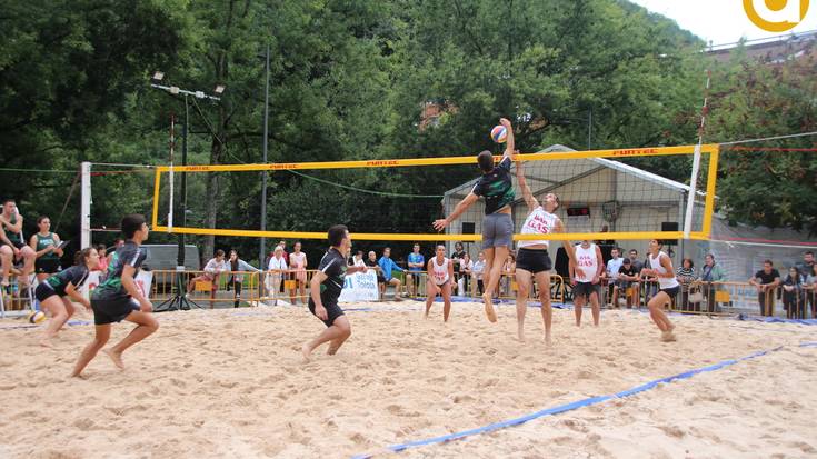 Guztira 24 talde ari dira lehian hondar gaineko boleibolean