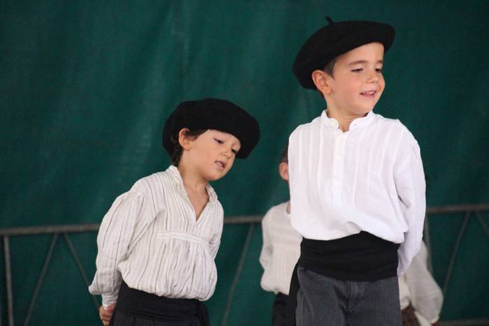 Dantzak bete du plaza 14 1473599789371