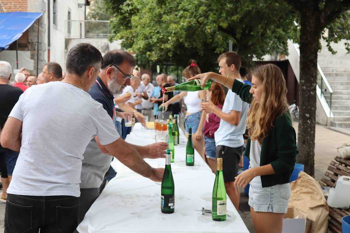 Txakolin dastaketarekin ase  5 1659354821645