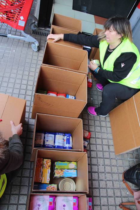 Saharar errefuxiatuen aldeko 5 1643458742269