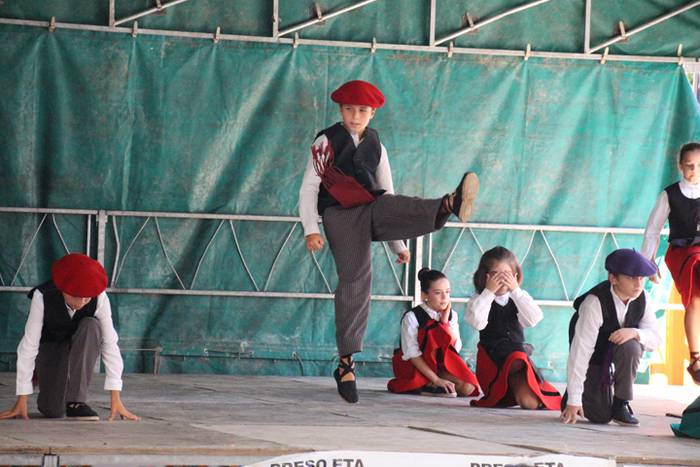 Dantzak bete du plaza 37 1473599975290