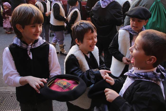 Gabon eskea eta olentzero 2015 25 1450964174200