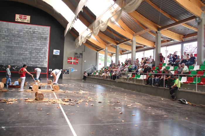 Zizurkilgo baserritarrek eur 8 1494860179233