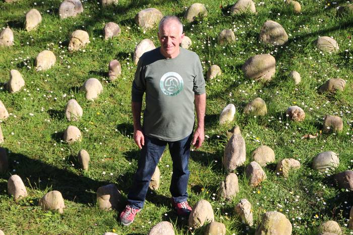 «Gauza xumeekin dator bizipoza, gauza txikiekin»