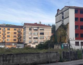 Benta-Txuri eraikina eraitsiko dute